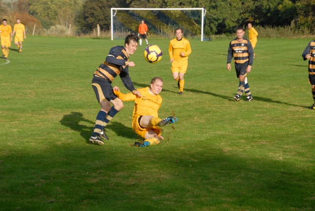 Neil Latham first  to the ball 18-10-14 LFC Res vs Rowfant Village Div IV Cup